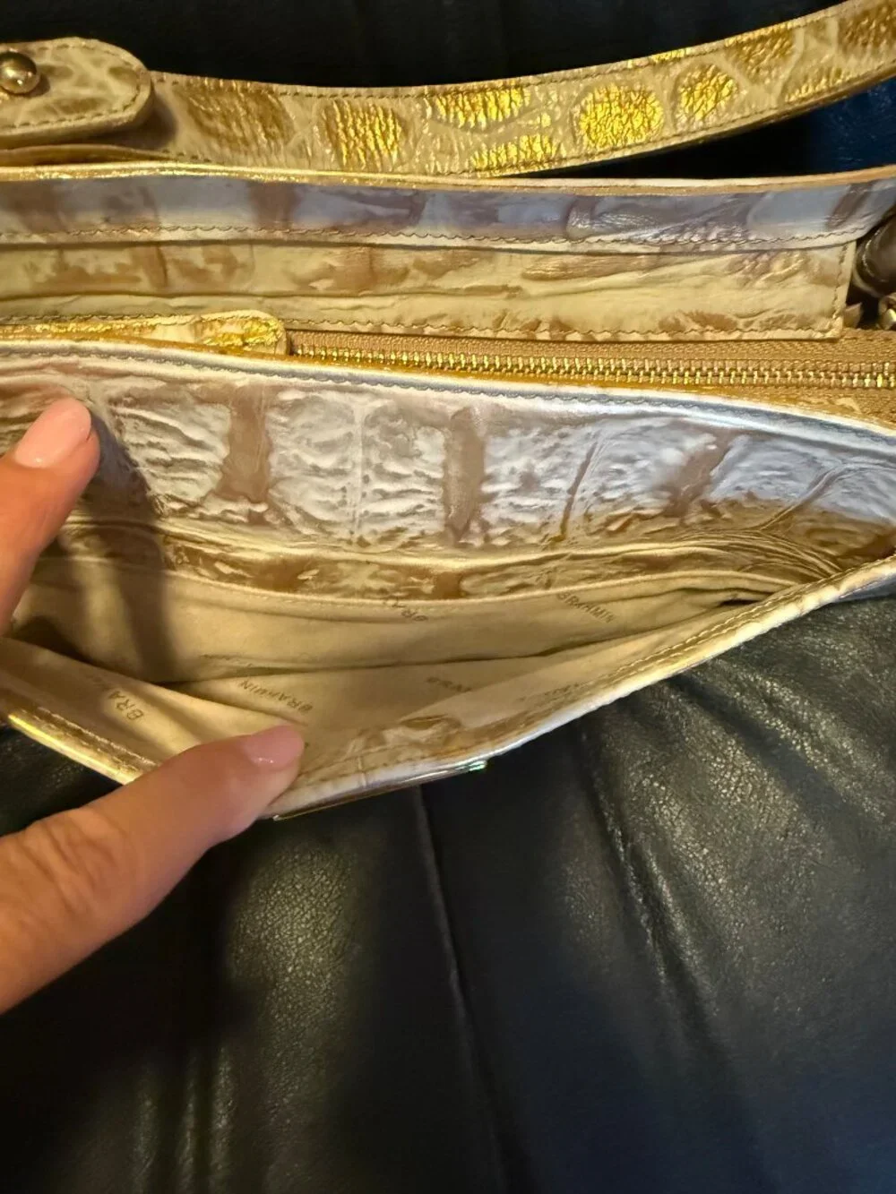 Vintage Brahmin Medium Christine (?) Champagne Orinoco Shoulder Bag